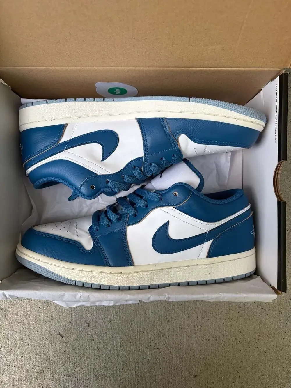 Air Jordan 1 Low SE 'Industrial Blue' (FN5214-141)
